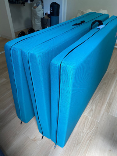 折り畳みマットレス　セミダブル　magniflex マニフレックス