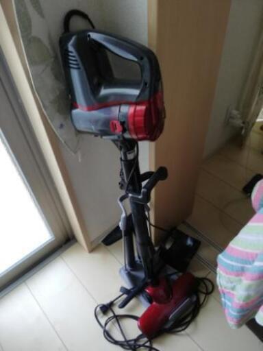 コード付きサイクロン掃除機