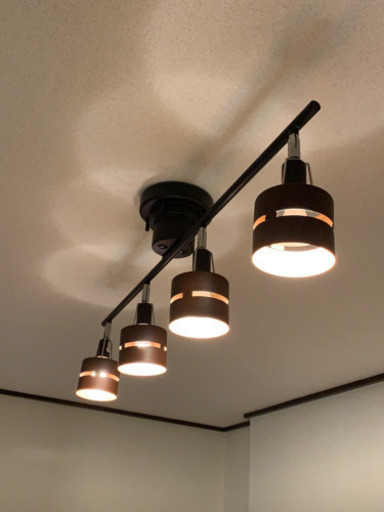 4灯インテリア照明器具 LED電球付き
