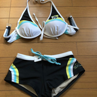 Billa bong(ビラボン)レディース水着