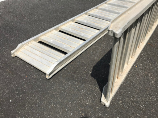 軽トラの荷台に乗ります！アルミブリッジ　180cm×35cm 積載500kg