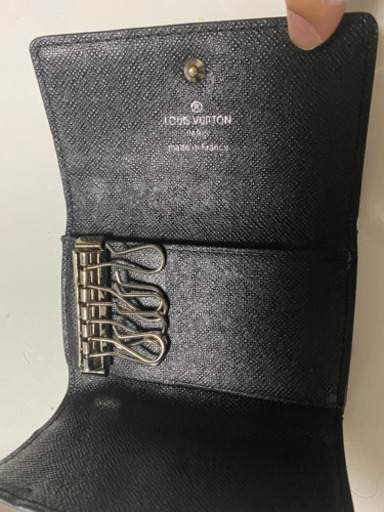 VUITTON　キーケース LOUIS VUITTON☆ ギフト◎ レザー 黒 シンプル カードキーケース 