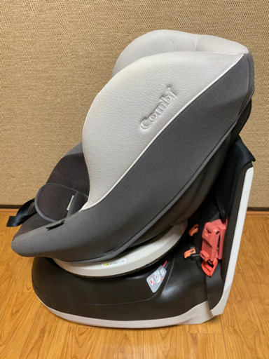 Combi チャイルドシート