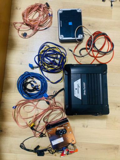カーオーディオ Alpine amplifier, subwoofer