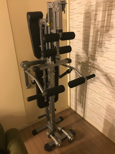 エアー式ベンチプレスです。