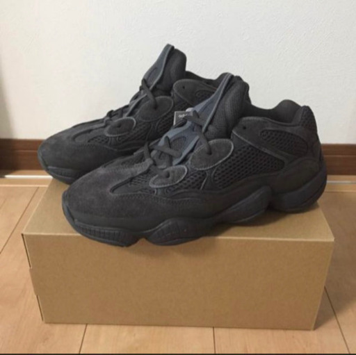 スニーカー adidas yeezy  500 utility black