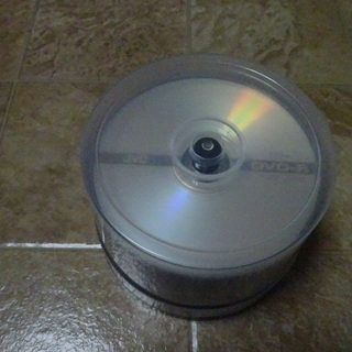 JVC　DVD-R　４６枚スピンドルケース入りの画像
