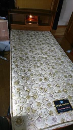 シングルベッドまだまだ使えます