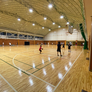 バスケットボール教室、8月全日無料体験会開催中の画像