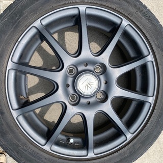 14インチ、アルミホイールタイヤ付きの画像