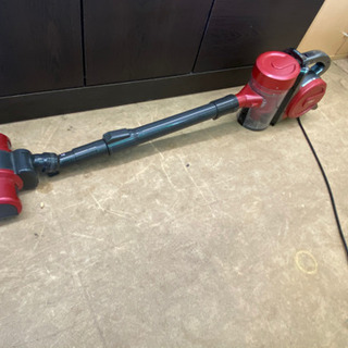 ★アイリスオーヤマ★　サイクロンスティッククリーナー 軽量　中古...