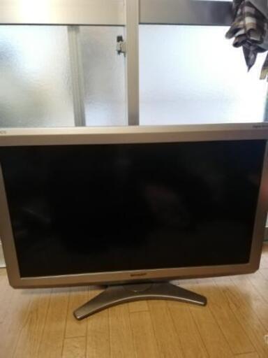 テレビ３２インチ　SHARP　AQUOS