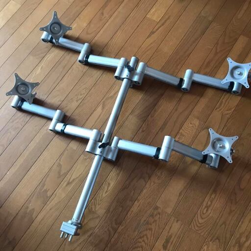 マルチモニタースタンド