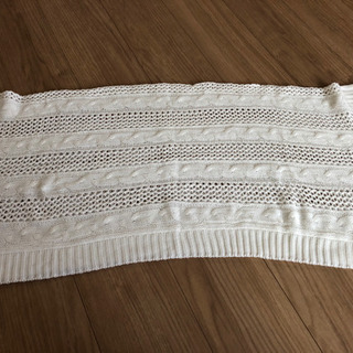 新品　白色ニット羽織り　ポンチョ