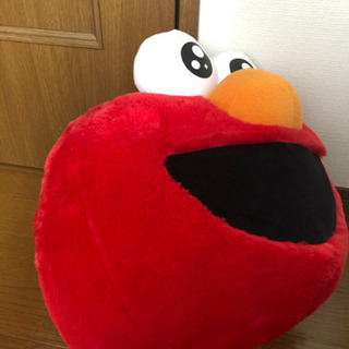 セサミストリート　エルモ　ぬいぐるみ　(縦横約30cm)