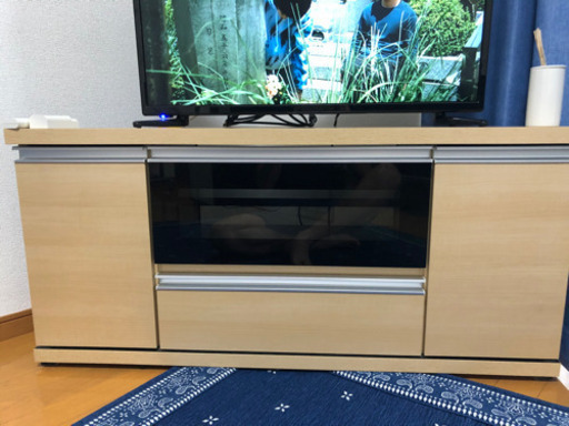 32型ダブルチューナー搭載　液晶テレビ