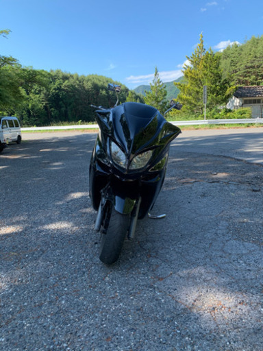 マジェスティC 赤パネル