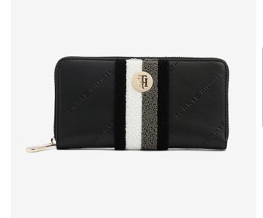 トミーヒルフィガー　長財布　新品　箱あり