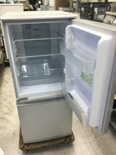 【6ヶ月間の保証付き】SHARP(シャープ)　2ドア冷蔵庫【トレファク越谷店】