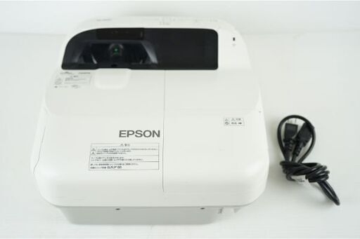 動作良好品　 EPSON エプソン　プロジェクター/超短焦点レンズを採用した学校向けプロジェクタ/EB-585W　中古
