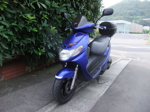 スズキ　アドレス110　中古実動美車　バッテリーフル充電済み　リアBOX(純正GIVI)付き　前後新品タイヤ　ナンバー登録書類有