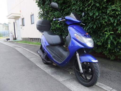 スズキ　アドレス110　中古実動美車　バッテリーフル充電済み　リアBOX(純正GIVI)付き　前後新品タイヤ　ナンバー登録書類有
