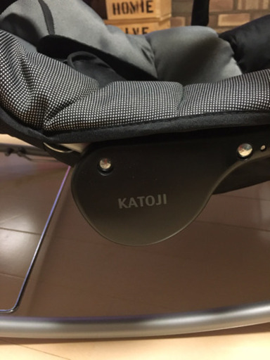 【美品】ベビービョルンとKATOJIのバウンサー