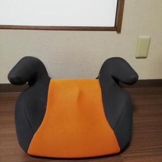 【無料】ジュニアシート COMBI コンビ チャイルドシートの画像
