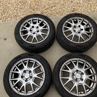 スタッドレスタイヤ、４本セット2019年