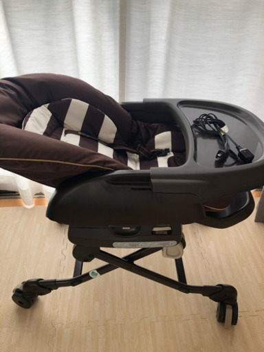 電動ハイローチェア　ネムリラ4キャスAT