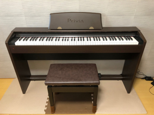 電子ピアノ　PRIVIA PX735