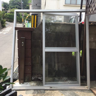 サッシ 枠付き