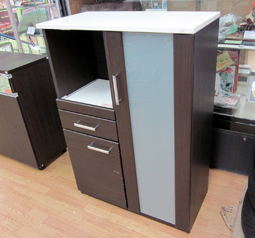 ニトリ ミドルレンジボード 幅80×奥行40×高さ115.5cm ミニ食器棚 レンジ台 ダークブラウン レンジボード  NITORI ☆ PayPay(ペイペイ)決済可能 ☆ 札幌市 清田区 平岡