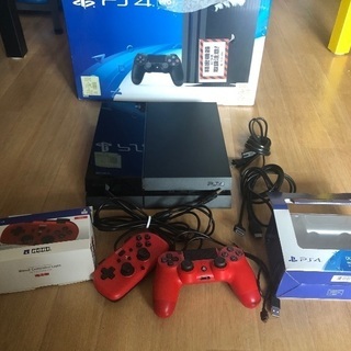 値下げ！【プレステ4】PS4本体　ほぼ新品のコントローラー2台付き！