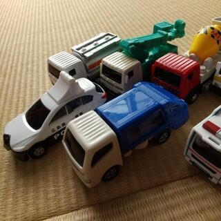 トラック、高所作業車、レッカー、タンクローリー等１２台の画像