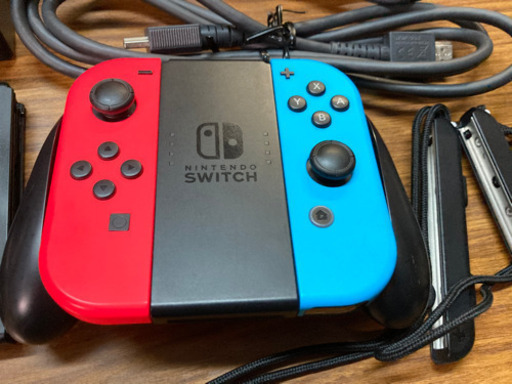 箱なし　ニンテンドースイッチ　美品