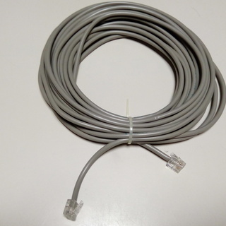電話線。高品質　約７ｍ
