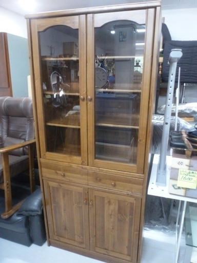 リサイクルショップのダイトーです。 おしゃれアイテム　お持ち帰り価格　食器棚