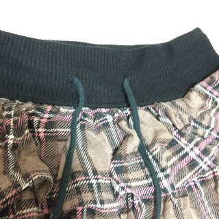 チェックスカートの画像