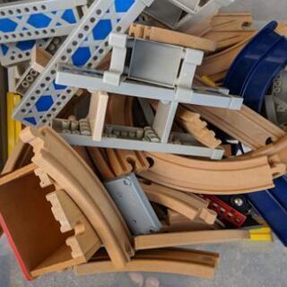 木のおもちゃ　プラレールみたいなもの