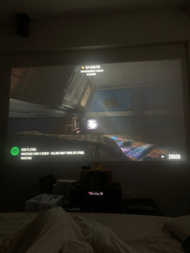 プロジェクター　フルHD 高画質