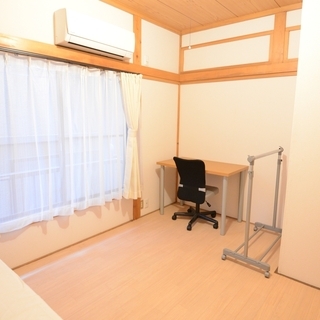 人気のシェアハウスに空き部屋が出ました！今なら初期費用3万円で入居可能です♪6帖のお部屋が賃料2万円台で借りられます♪（契約内容により変更有り）！！！残り１部屋です！！！の画像