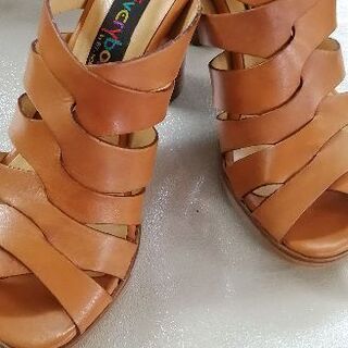 イタリアレザーです