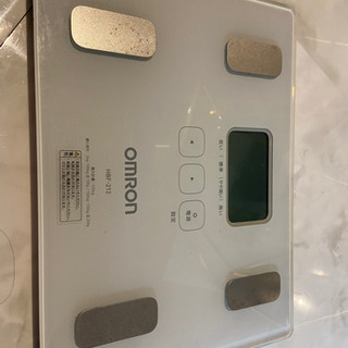 【差し上げます】体重計(OMRON HBF-212)