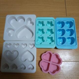 お菓子づくり容器