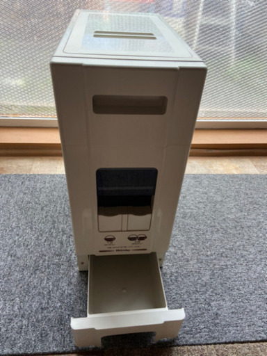 米びつです