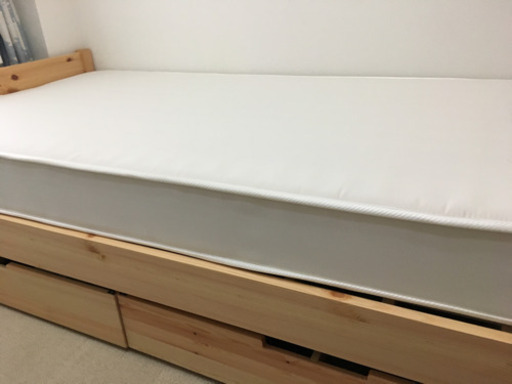 無印 シングルベッド マットレス 収納ケース2つ