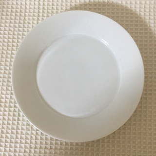 シンプルな食器　ペアセット　の画像