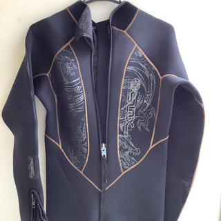 ウェットスーツ　XL