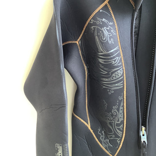 ウェットスーツ　XLの画像